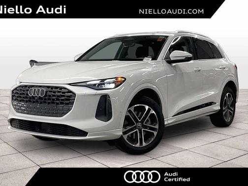 2025 Audi Q5 Premium TFSI quattro S tronic