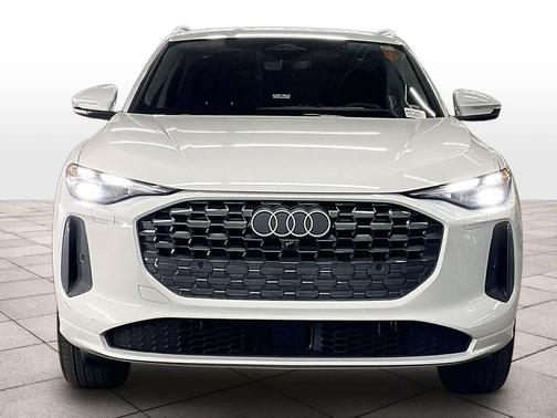 2025 Audi Q5 Premium TFSI quattro S tronic