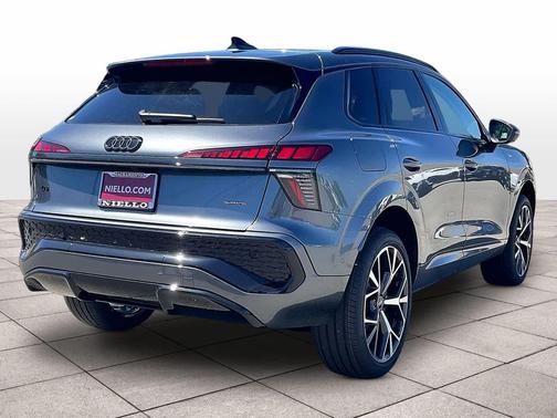 DAYTONA GRAY 2026 Audi Q3 TFSI quattro S tronic