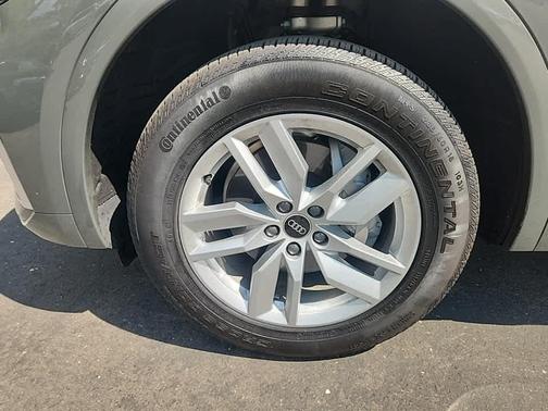 2023 Audi Q5 45 S line Premium