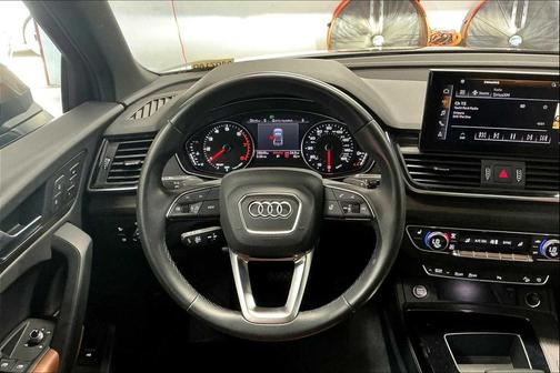 2023 Audi Q5 45 S line Premium
