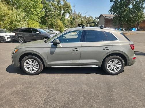 2023 Audi Q5 45 S line Premium