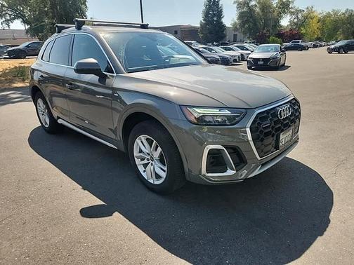 2023 Audi Q5 45 S line Premium