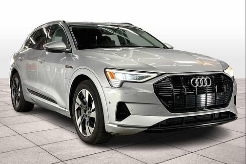 2022 Audi e-tron Premium