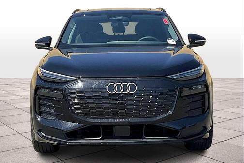 2025 Audi Q6 e-tron Prestige quattro