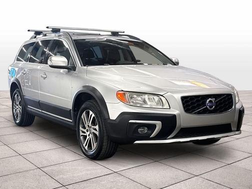 Bright Silver Metallic 2015 Volvo XC70 3.2 Premier