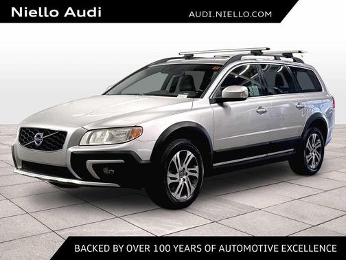 Bright Silver Metallic 2015 Volvo XC70 3.2 Premier