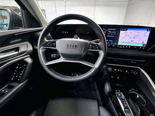 Mythos Black Metallic 2025 Audi Q5 Prestige TFSI quattro S tronic
