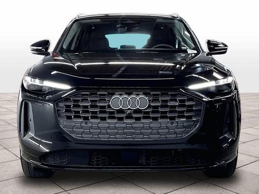 Mythos Black Metallic 2025 Audi Q5 Prestige TFSI quattro S tronic