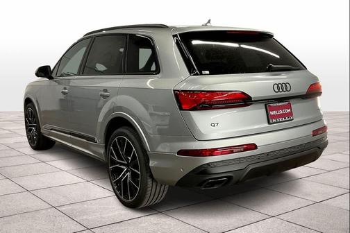 2025 Audi Q7 55 Premium Plus