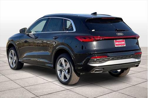 2025 Audi Q5 Premium Plus