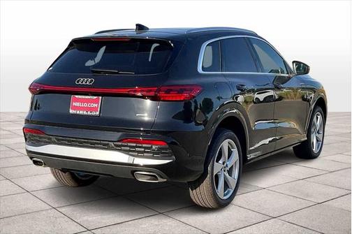 2025 Audi Q5 Premium Plus