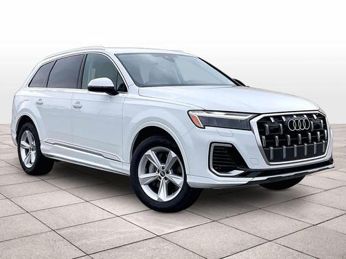2026 Audi Q7 45 Premium