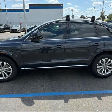 Moonlight Blue Metallic 2014 Audi Q5 2.0T Premium Plus