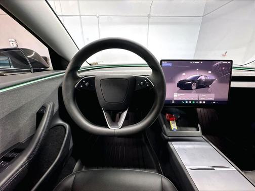 Diamond Black 2026 Tesla Model 3 Standard Range