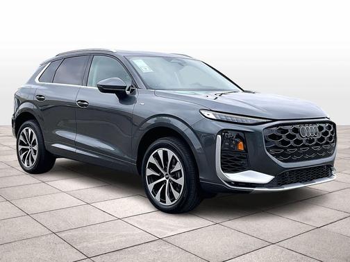 DAYTONA GRAY 2026 Audi Q3 TFSI quattro S tronic