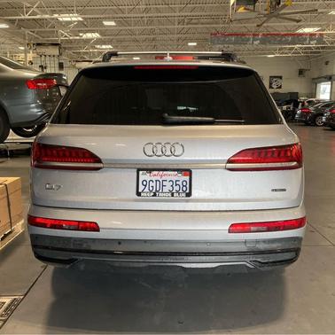 2021 Audi Q7 55 Premium Plus