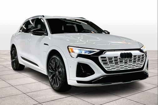 2024 Audi Q8 e-tron Prestige