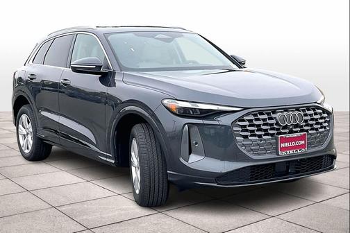 2025 Audi Q5 Premium TFSI quattro S tronic