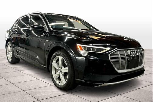 2019 Audi e-tron Premium Plus