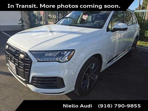 2023 Audi Q7 55 Premium Plus