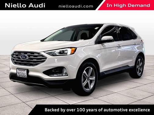 White Platinum Metallic Tri-Coat 2019 Ford Edge SEL