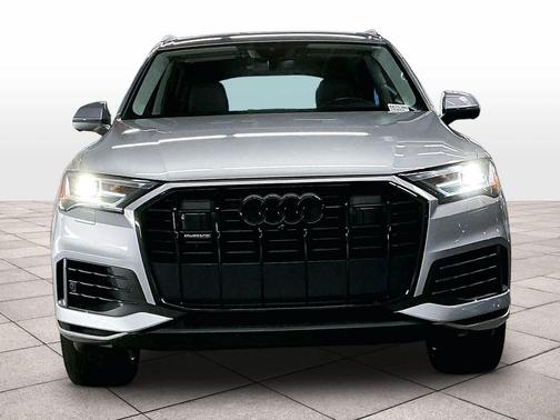 2022 Audi Q7 55 Premium Plus