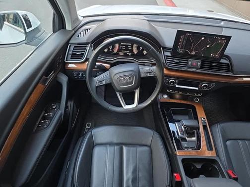 2023 Audi Q5 45 S line Premium Plus