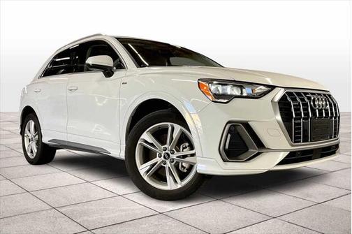 2022 Audi Q3 45 S line Premium