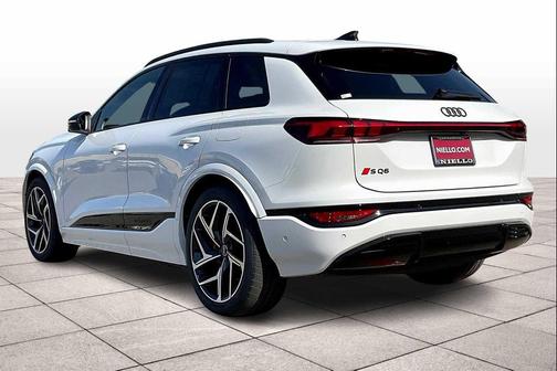 2025 Audi SQ6 e-tron Prestige quattro