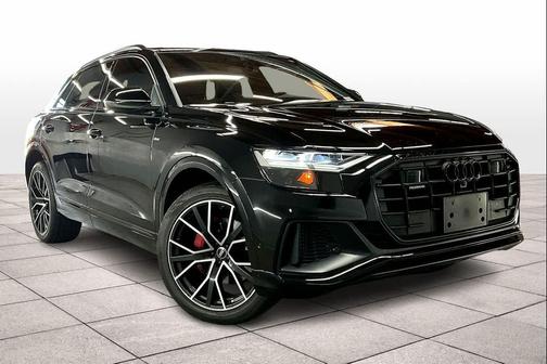 2022 Audi Q8 55 Premium Plus