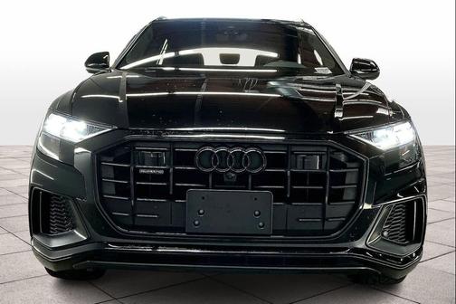 2022 Audi Q8 55 Premium Plus