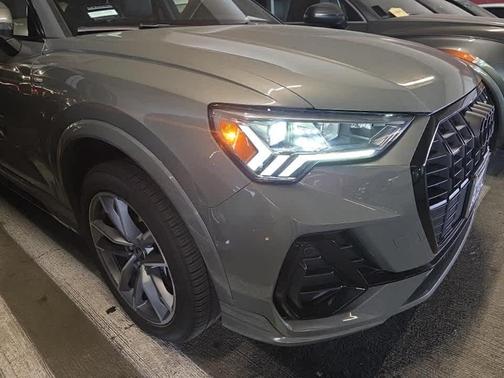 2023 Audi Q3 Premium 45 TFSI S line quattro Tiptronic