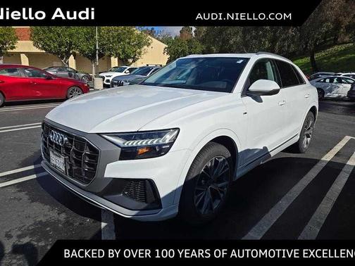 2023 Audi Q8 55 Premium Plus