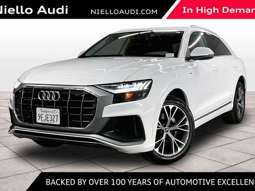 2023 Audi Q8 55 Premium Plus