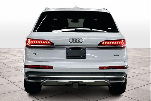 2021 Audi Q7 55 Premium Plus