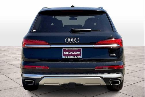 2025 Audi Q7 55 Premium Plus