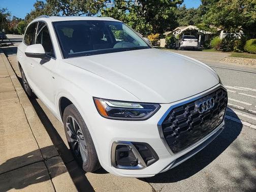 2023 Audi Q5 45 S line Premium Plus