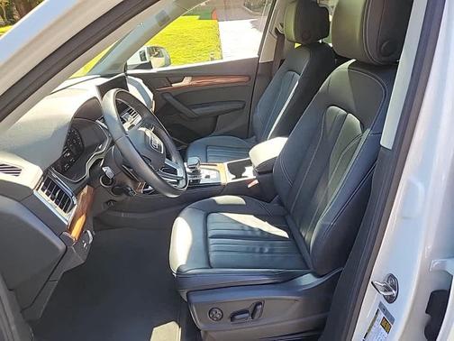 2023 Audi Q5 45 S line Premium Plus