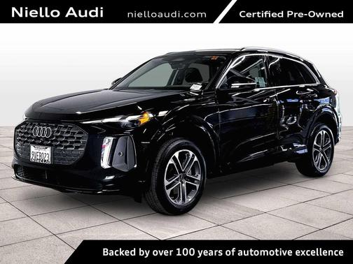 Mythos Black Metallic 2025 Audi Q5 Premium TFSI quattro S tronic