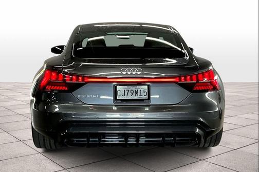 2022 Audi e-tron GT Premium Plus