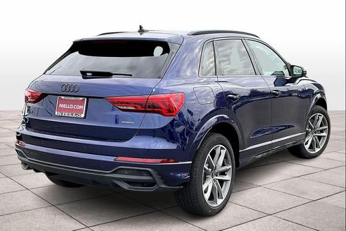 2025 Audi Q3 Premium 45 TFSI S line quattro Tiptronic
