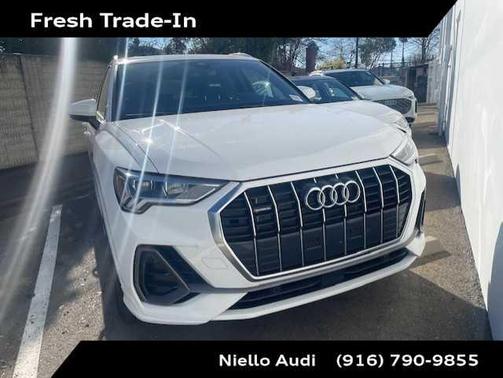 2025 Audi Q3 Premium 45 TFSI S line quattro Tiptronic