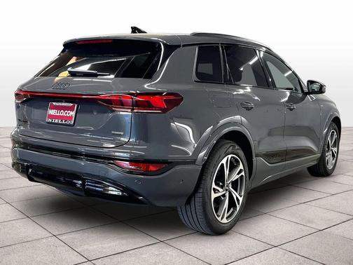 Magnet Gray 2027 Audi Q6 e-tron Prestige quattro