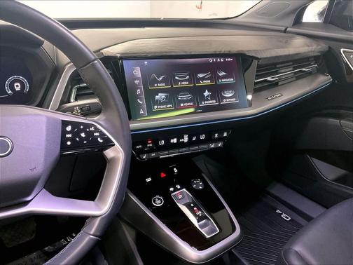 Mythos Black Metallic 2023 Audi Q4 e-tron Premium Plus 40 RWD