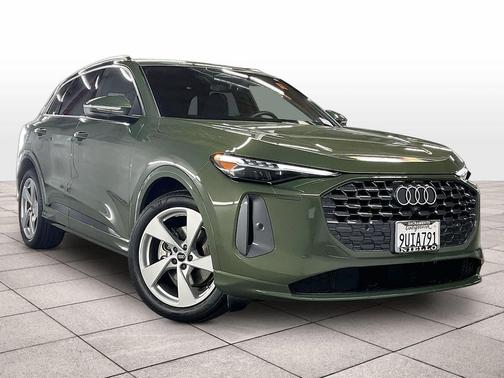 District Green Metallic 2025 Audi Q5 Prestige TFSI quattro S tronic