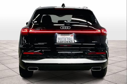 2025 Audi Q5 Prestige TFSI quattro S tronic