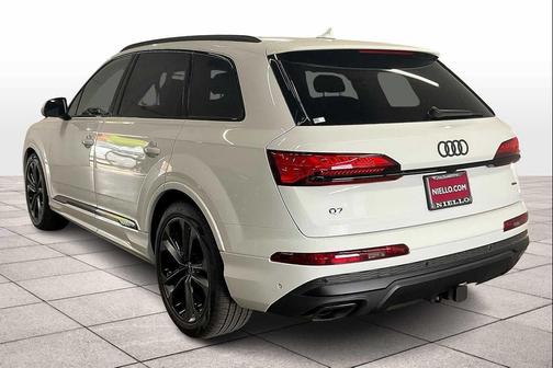 2025 Audi Q7 55 Premium Plus