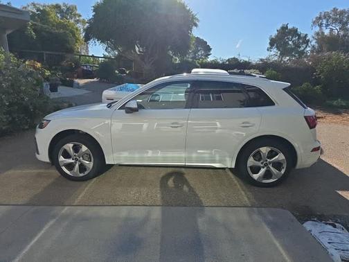 2023 Audi Q5 45 S line Premium Plus