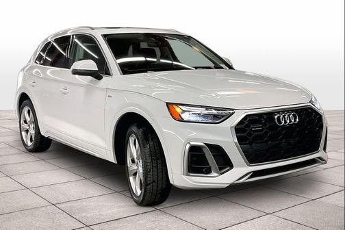 2023 Audi Q5 45 S line Premium Plus